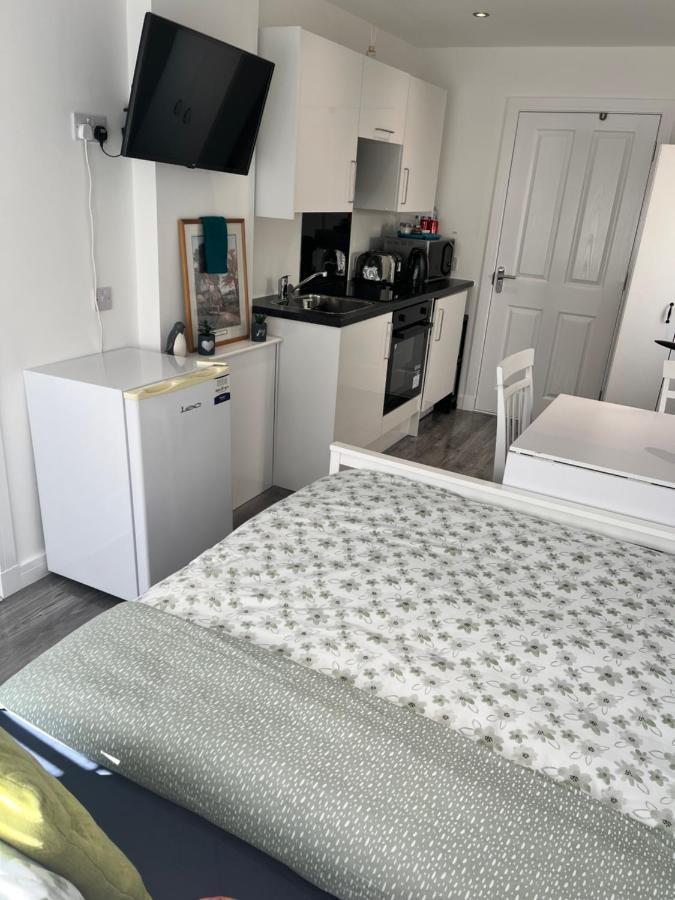Апартаменты Modern Comfy One Bed - Free Parking Глазго